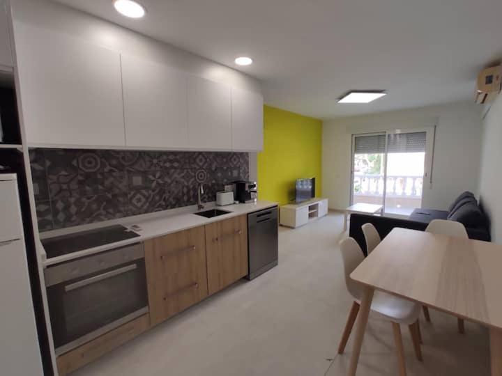 Acogedor Apartamento A 100 Mtr De La Playa, 1 Dormitorio Y Salon Con Sofa Cama Оропеса-дель-Мар Экстерьер фото